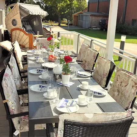 Kuestenfamilienhaus Fuer 10 Personen Lejlighed *